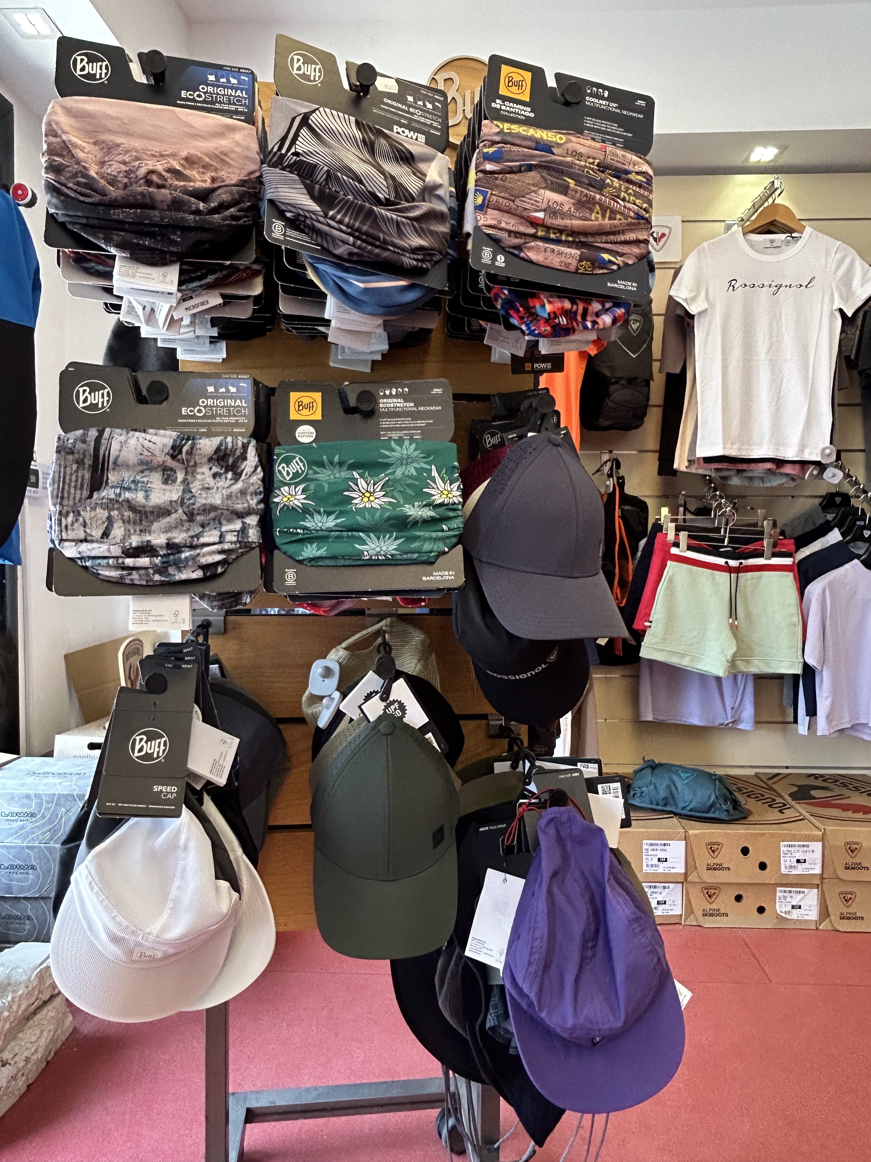 Echipament în Shop Club Rossignol